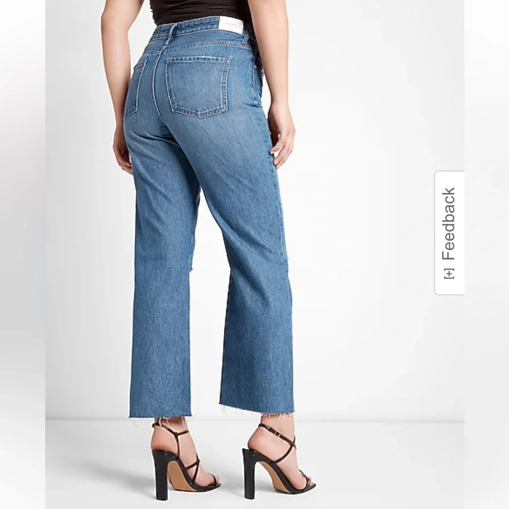 NWT Mid Rise Medium Wash Ripped 90s Ankle Boot Jeans - Picture 4 of 10